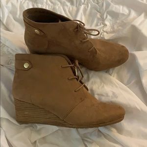 Dr Scholls Dynasty Wedge bootie size 8.5